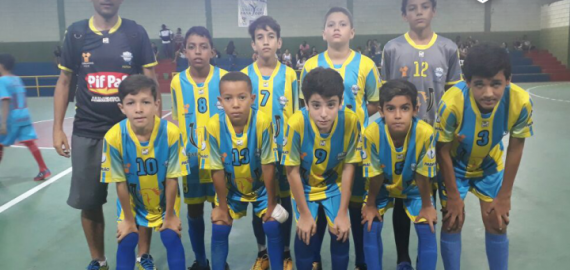 Equipes sub-11 e sub-13 garantem vaga na final do Torneio de Verão de Futsal 