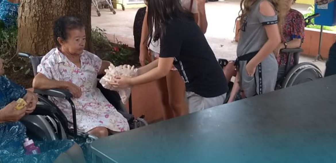 Visita ao Lar das Velhinhas
