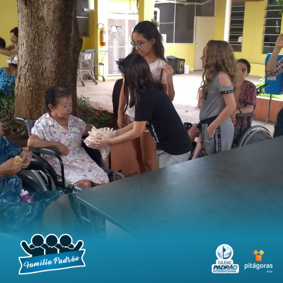 Visita ao Lar das Velhinhas